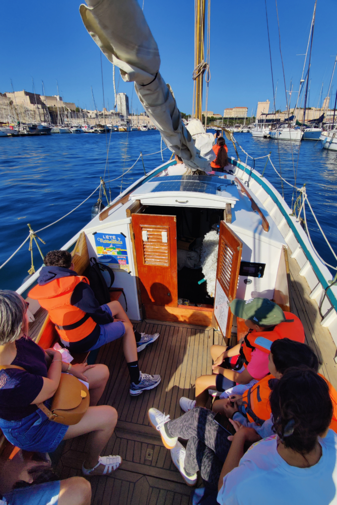 Le Vieux-Port de Marseille _ Le Cœur Battant de la Ville (32)